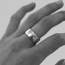 Load image into Gallery viewer, Sterling Silver One Florin Ring