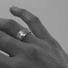 Load image into Gallery viewer, Sterling Silver Australian One Shilling Ring