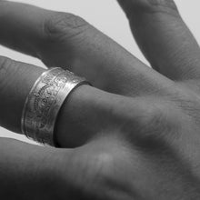Load image into Gallery viewer, Sterling Silver King George V Half Crown Ring