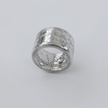 Load image into Gallery viewer, Silver 1890 USA Morgan Dollar Ring
